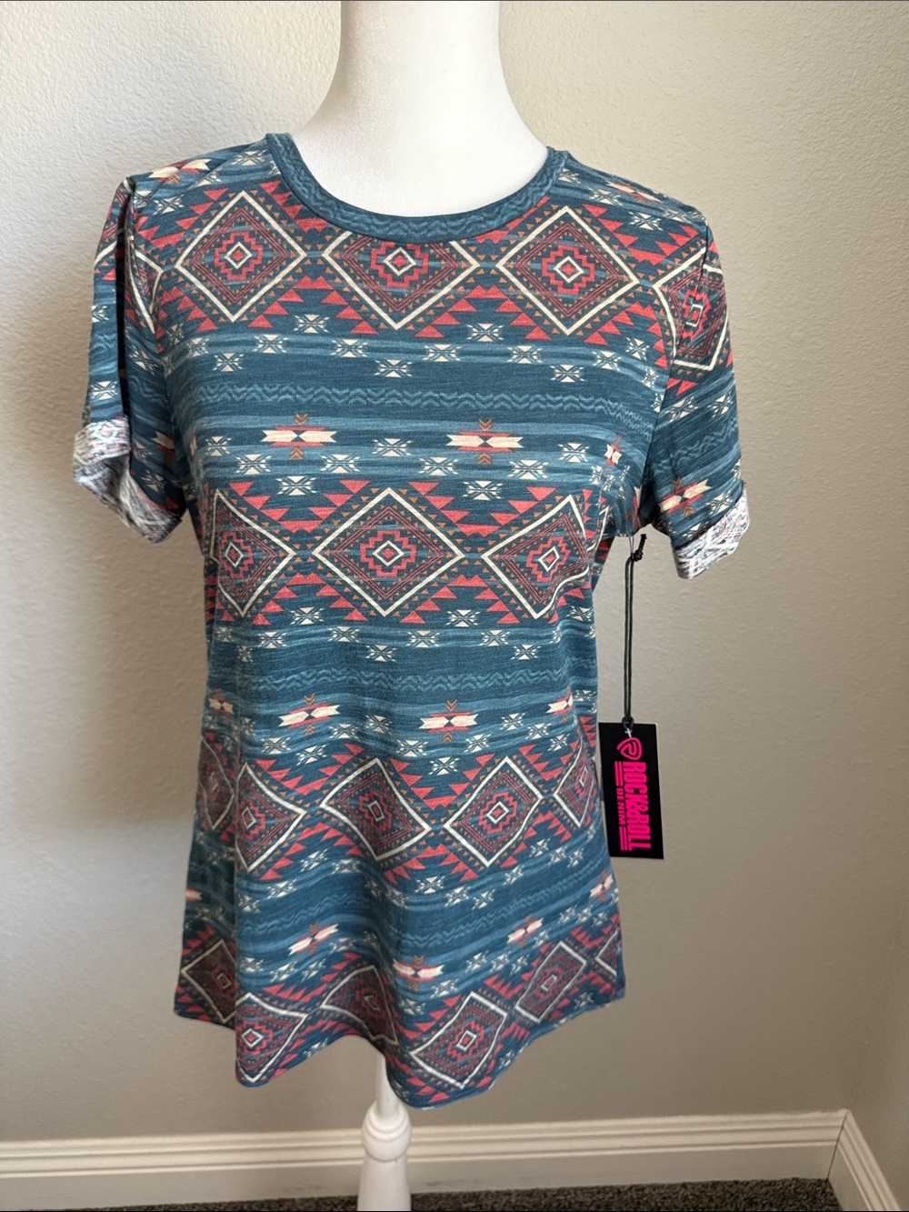 NWT Rock&Roll Denim Aztec-Pattern Short Sleeve Tee in Teal & Coral - Unbranded